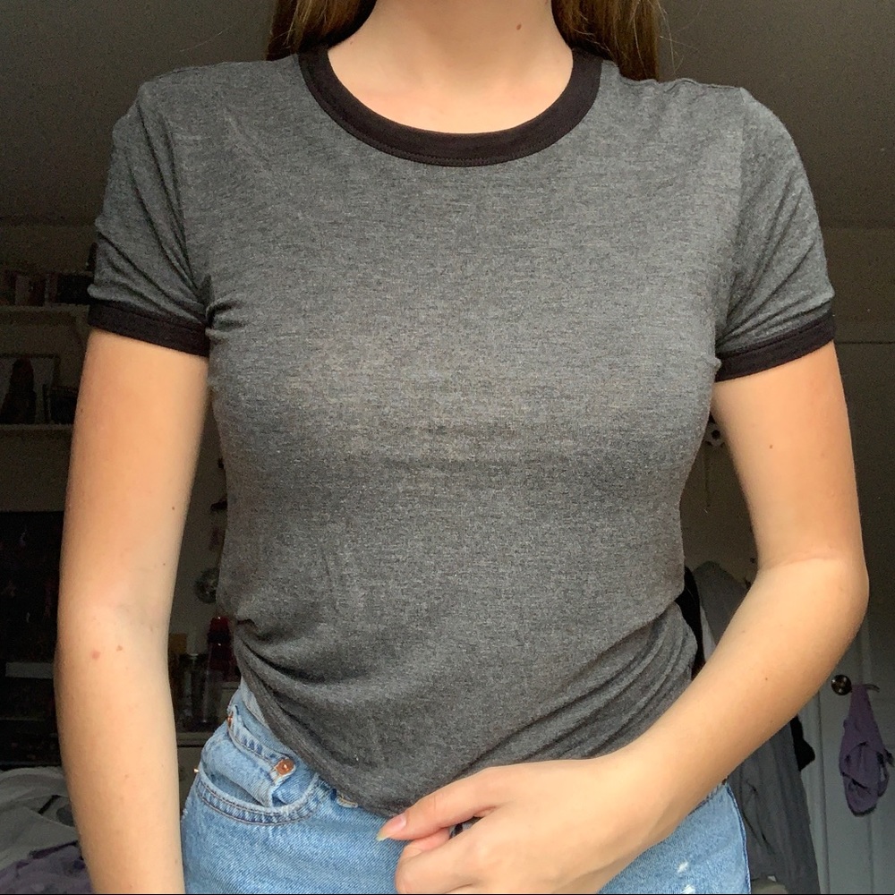 Grey tee!
